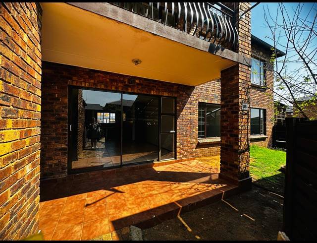 2 BEDROOM APARTMENT FOR SALE IN SONNEVELD